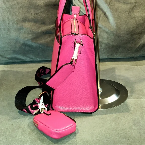 NWT KARL LAGERFELD PARIS MAYBELLINE  LEATHER TWO-WAY TOTE W/ RARE LOVE LETTER - Picture 10 of 16